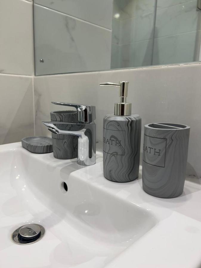 The Lennox Luxury Apartment Accra Ngoại thất bức ảnh